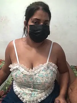 NOORA-GIRL online show from 4, 2, 2025