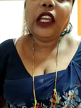 Snapshot of Swapna_143 chatting on 1, 1, 2025 Swapna 143 online show from 1, 1, 2025