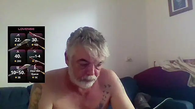 Snapshot of Skoona73 chatting on 13, 4, 2026 Skoona73 online show from 13, 4, 2026