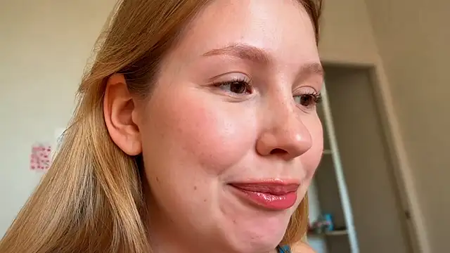 HoneyAudrey online show from 5, 6, 2026