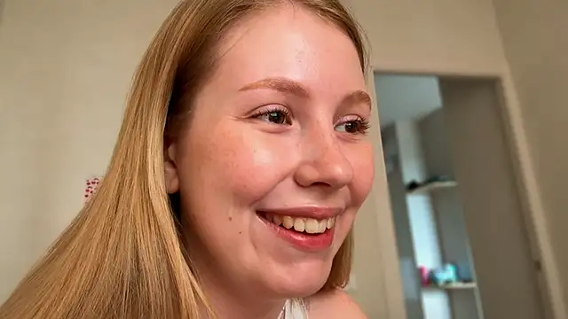 HoneyAudrey online show from 9, 6, 2026