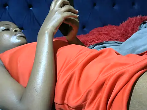 Creamy dolly online show from 5, 3, 2026