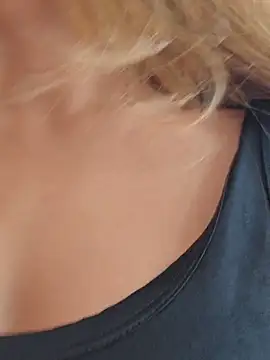 Karen San Miguel online show from 8, 9, 2025