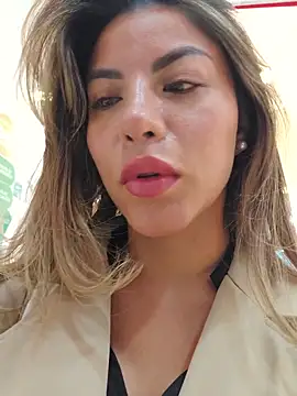 Karen San Miguel online show from 10, 9, 2025