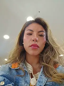 Karen San Miguel online show from 4, 5, 2026