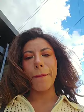 Karen San Miguel online show from 27, 6, 2026