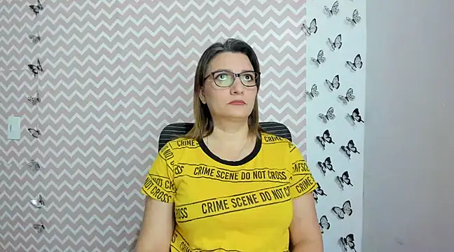 Amie Adams82  online show from 29, 12, 2024