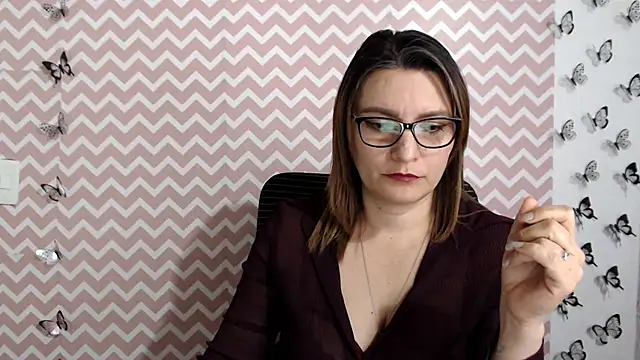 Amie Adams82  online show from 31, 1, 2025