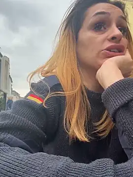 JeSuisUnTapin online show from 11, 10, 2025