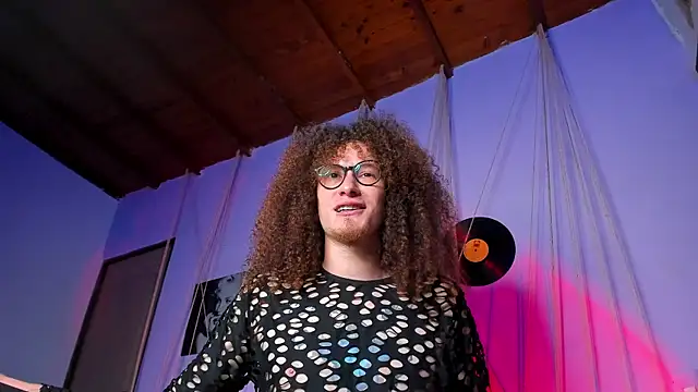 Snapshot of MrShaggy chatting on 15, 2, 2025 MrShaggy online show from 15, 2, 2025