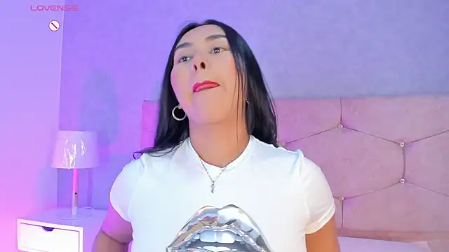 Snapshot of Cameliaa_Smiith chatting on 13, 9, 2025 Cameliaa Smiith online show from 13, 9, 2025