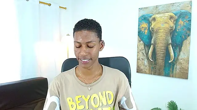 Snapshot of maiki18_ chatting on 18, 12, 2025 maiki18 online show from 18, 12, 2025