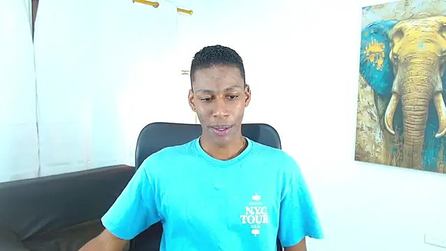 Snapshot of maiki18_ chatting on 16, 1, 2026 maiki18 online show from 16, 1, 2026