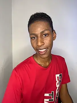 Snapshot of maiki18_ chatting on 13, 4, 2026 maiki18 online show from 13, 4, 2026