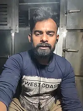 Snapshot of rayhan085 chatting on 5, 3, 2025 rayhan085 online show from 5, 3, 2025