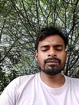 Snapshot of rayhan085 chatting on 3, 11, 2025 rayhan085 online show from 3, 11, 2025