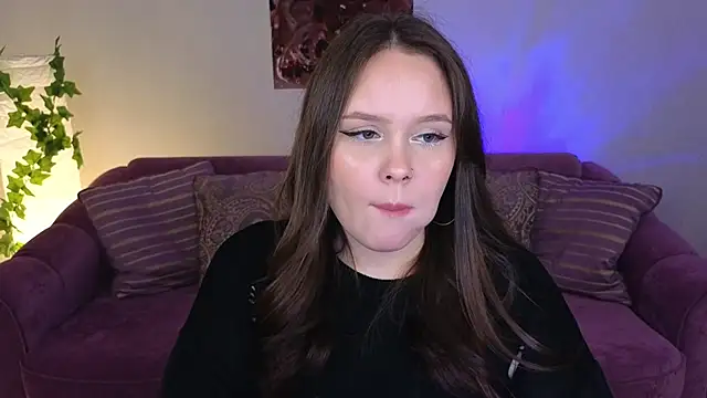 Snapshot of miki_miki_cutie_ chatting on 11, 12, 2024 miki miki cutie online show from 11, 12, 2024