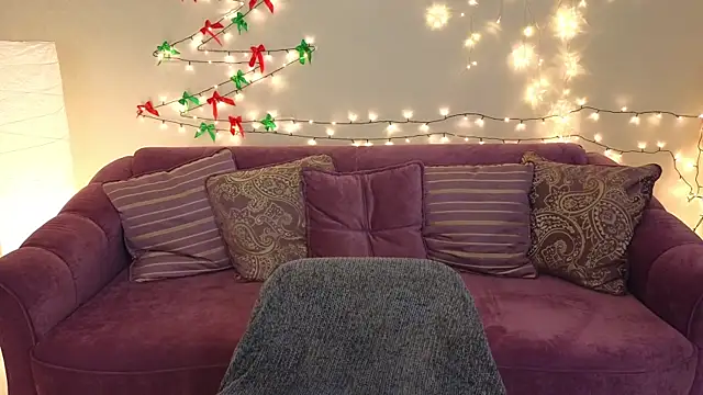 Snapshot of miki_miki_cutie_ chatting on 29, 12, 2024 miki miki cutie online show from 29, 12, 2024