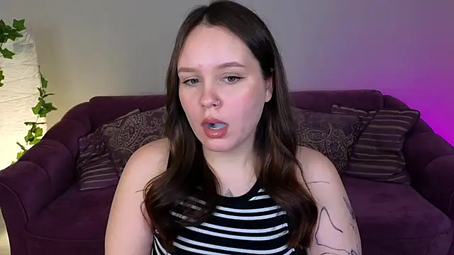 Snapshot of miki_miki_cutie_ chatting on 15, 1, 2025 miki miki cutie online show from 15, 1, 2025