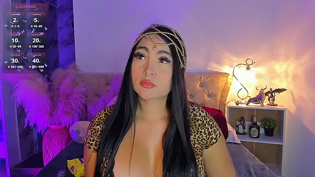 Sarahballiston  online show from 6, 3, 2026