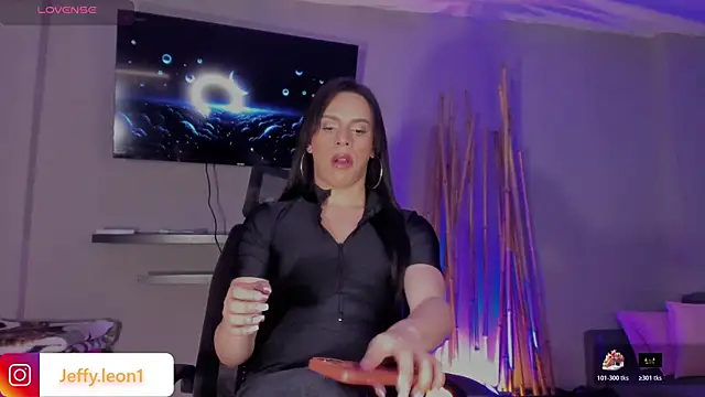 danna v online show from 19, 10, 2025