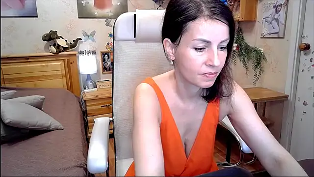 Kendra Mom online show from 18, 5, 2026
