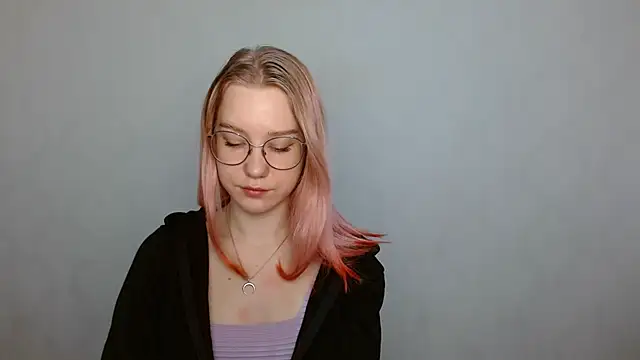 Snapshot of cindi_hot chatting on 13, 12, 2024 cindi hot online show from 13, 12, 2024