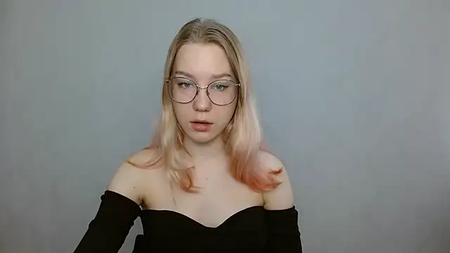 Snapshot of cindi_hot chatting on 14, 1, 2025 cindi hot online show from 14, 1, 2025