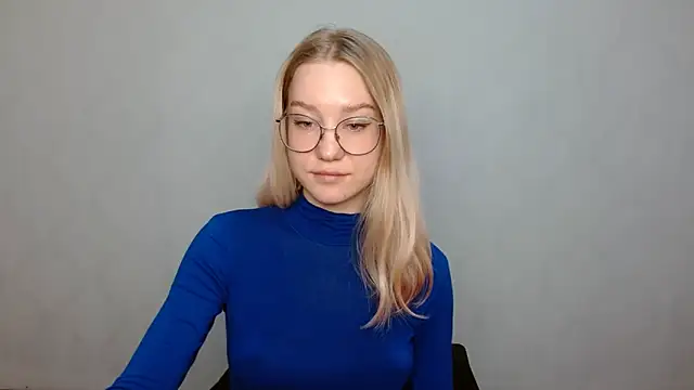 Snapshot of cindi_hot chatting on 11, 2, 2025 cindi hot online show from 11, 2, 2025