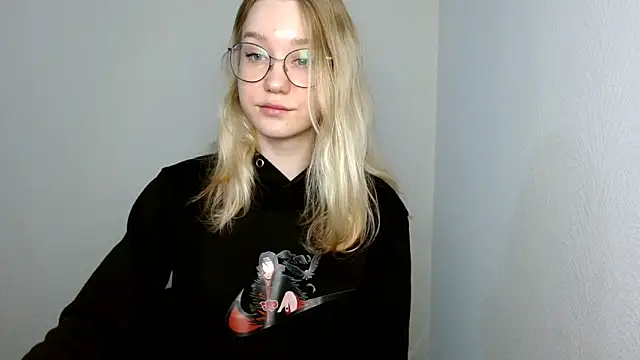 Snapshot of cindi_hot chatting on 20, 3, 2025 cindi hot online show from 20, 3, 2025