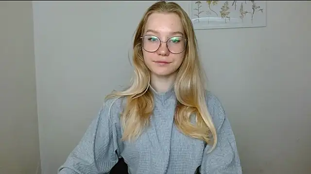 Snapshot of cindi_hot chatting on 14, 9, 2025 cindi hot online show from 14, 9, 2025