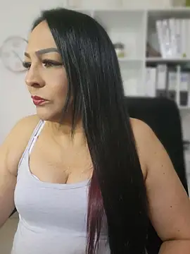 Gina Myers online show from 28, 7, 2026