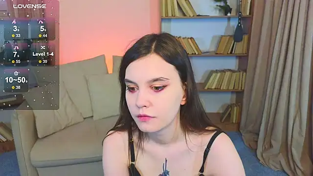 SusieMorris online show from 8, 2, 2025