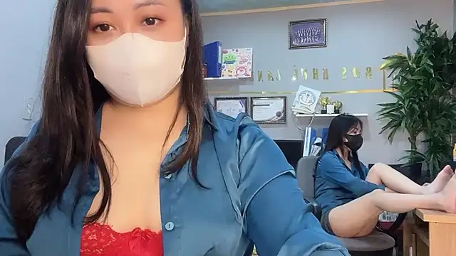 Snapshot of Bamboo_Swetie chatting on 2, 12, 2024 Bamboo Swetie online show from 2, 12, 2024