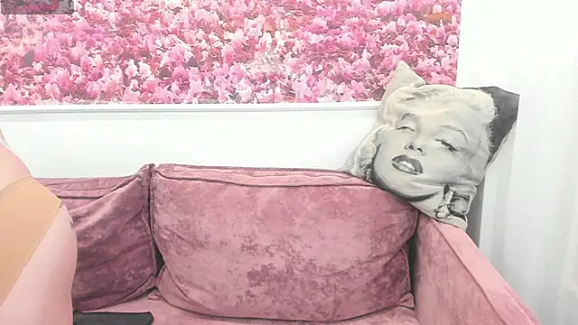 Snapshot of SexyFancy chatting on 18, 2, 2025 SexyFancy online show from 18, 2, 2025