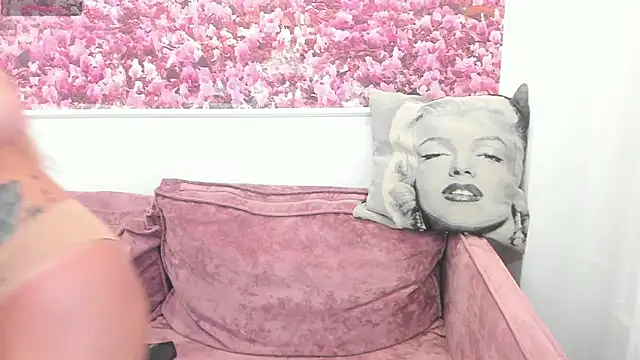 Snapshot of SexyFancy chatting on 22, 3, 2025 SexyFancy online show from 22, 3, 2025