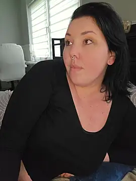 -BonnieBlack- online show from 7, 5, 2026