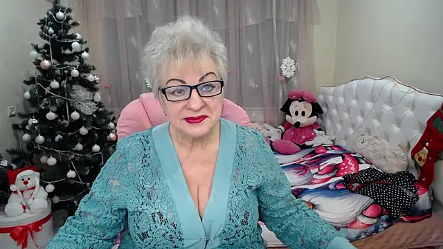 KayleSmoll online show from 4, 1, 2025