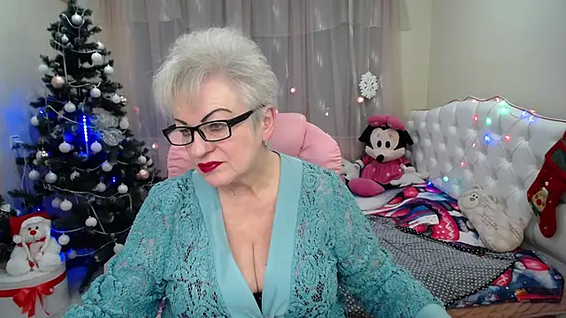 KayleSmoll online show from 5, 1, 2025