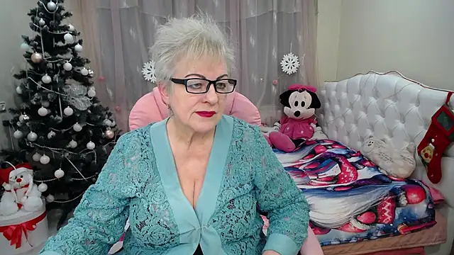 KayleSmoll online show from 17, 1, 2025