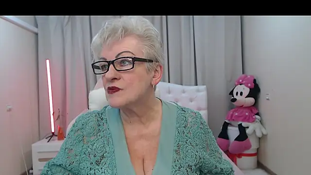 KayleSmoll online show from 21, 4, 2026