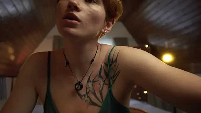 Snapshot of AkaneiroDemon chatting on 16, 9, 2025 AkaneiroDemon online show from 16, 9, 2025