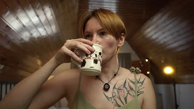 Snapshot of AkaneiroDemon chatting on 14, 10, 2025 AkaneiroDemon online show from 14, 10, 2025