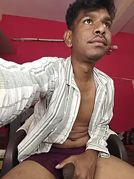 Snapshot of richardjames95 chatting on 17, 6, 2026 richardjames95 online show from 17, 6, 2026
