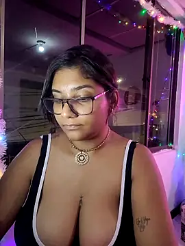 Sofythom1 online show from 28, 12, 2024