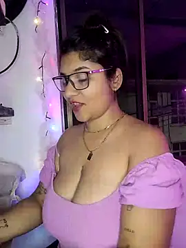 Sofythom1 online show from 27, 2, 2025