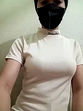 Snapshot of YunLem chatting on 17, 2, 2025 YunLem online show from 17, 2, 2025