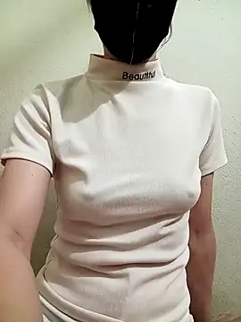 Snapshot of YunLem chatting on 18, 2, 2025 YunLem online show from 18, 2, 2025