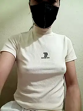 Snapshot of YunLem chatting on 19, 2, 2025 YunLem online show from 19, 2, 2025