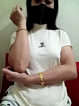 Snapshot of YunLem chatting on 20, 2, 2025 YunLem online show from 20, 2, 2025